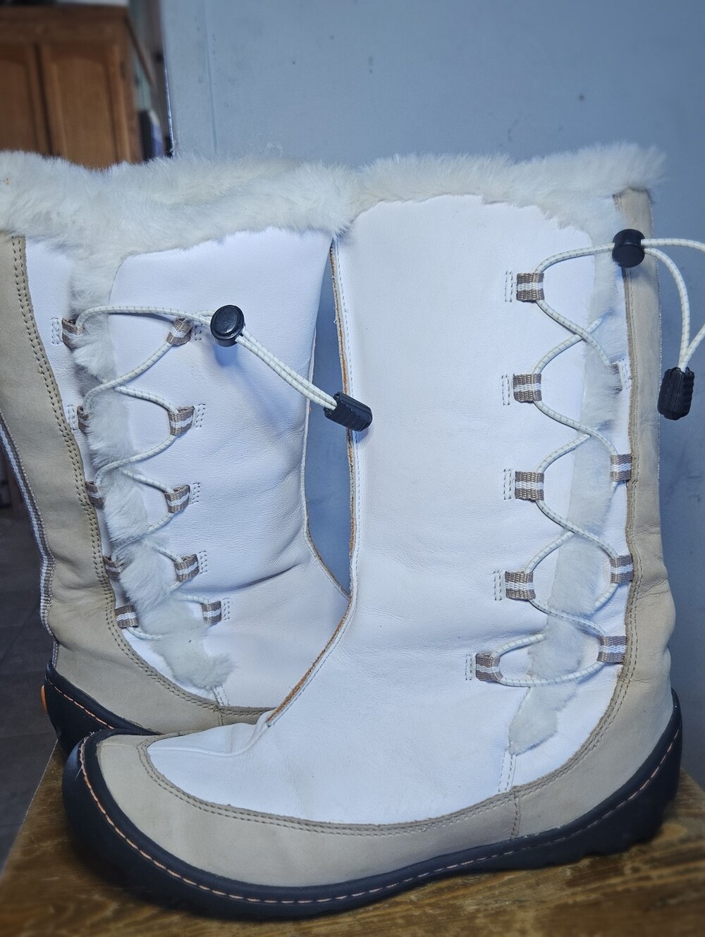 Women’s 7.5 PR!MO White Winter Boots